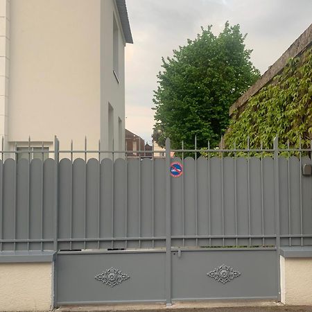 Joli T2 Jardin Parking Proche Gare Centre Ville Dijon Exterior foto